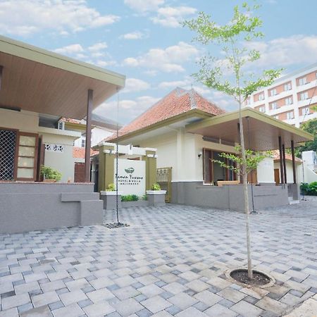 Yuwono Hotel & Villa Malioboro Jogjakarta Buitenkant foto
